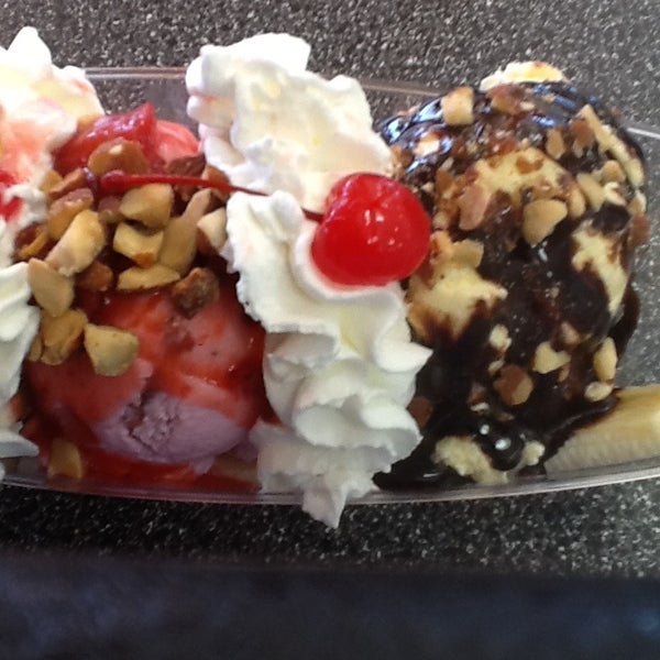 Photos at Braum's Ice Cream & Dairy Store Dallas, TX