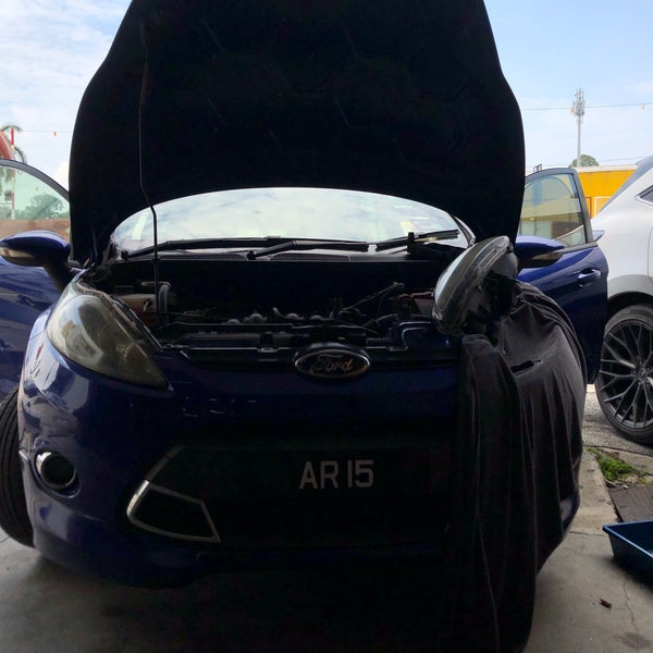 Soon Hin Car Accessories Workshop Automotive Shop