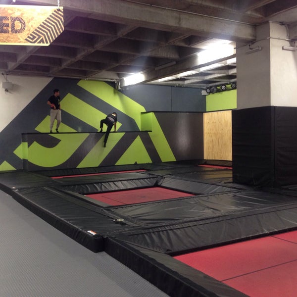 Fotos en Jumpster Trampoline Park Parque temático en Monterrey
