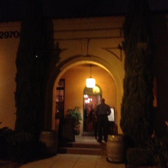 11/8/2012 tarihinde Joseph B.ziyaretçi tarafından Wine Steals'de çekilen fotoğraf