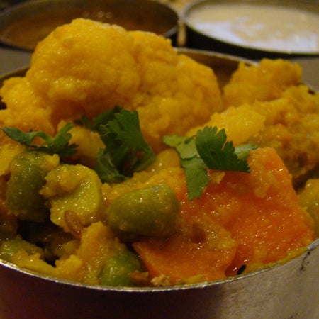 Foto tomada en Darbar Indian Cuisine  por Darbar Indian Cuisine el 9/27/2013