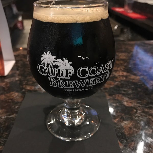 Das Foto wurde bei Gulf Coast Brewery von Tina B. am 7/20/2017 aufgenommen