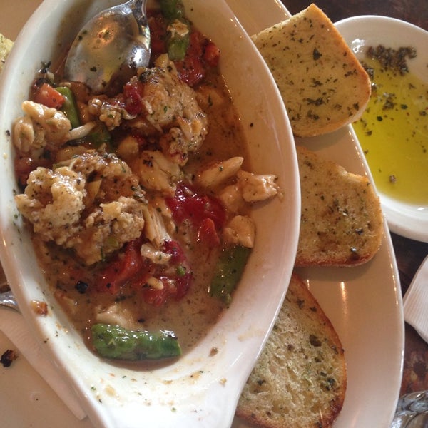 Photo taken at Carrabba&#39;s - The Original on Voss by Nadlicious E. on 9/26/2014