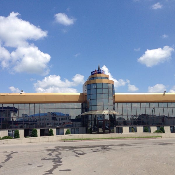 Киа меркурий оренбург. Меркурий оренбург. Меркурий, оренбург, волгоградская улица. Автосалон киа в оренбурге. Автосалон меркурий оренбург.