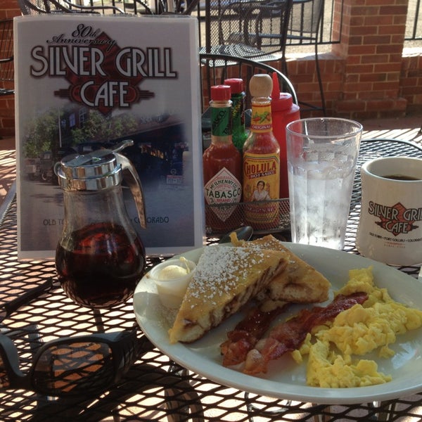 รูปภาพถ่ายที่ Silver Grill Cafe โดย Mtn Jim F. เมื่อ 7/2/2013