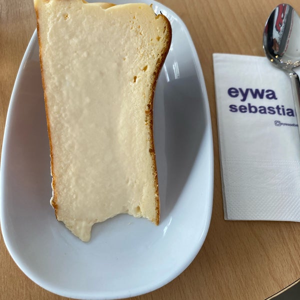 2/26/2023 tarihinde Elif C.ziyaretçi tarafından Eywa Coffee &amp; Cake'de çekilen fotoğraf