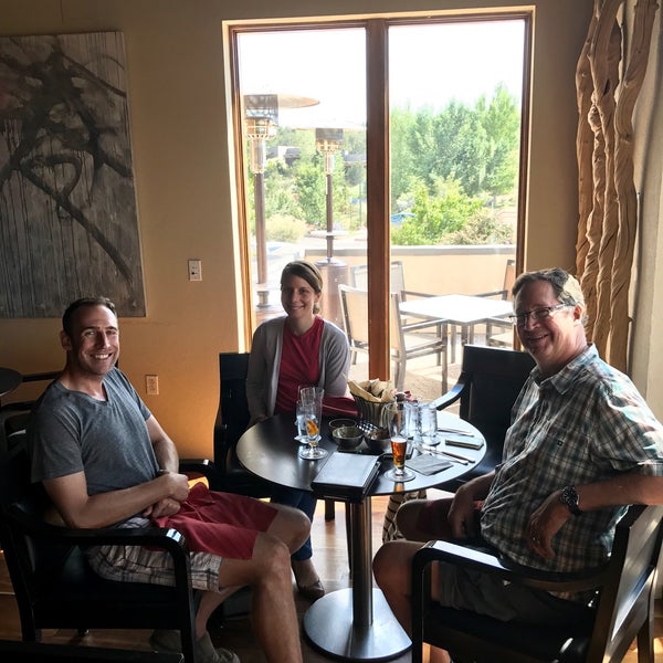 9/3/2017 tarihinde Nancy A.ziyaretçi tarafından Terra Restaurant at Four Seasons Resort Rancho Encantado Santa Fe'de çekilen fotoğraf
