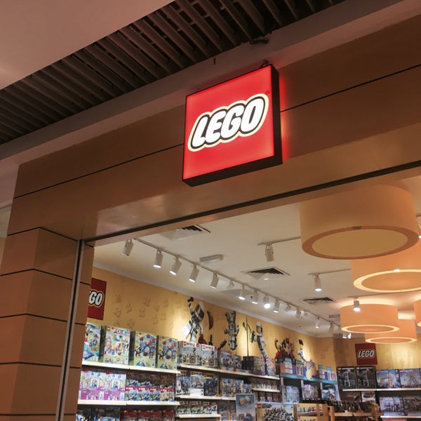 lego queensbay mall