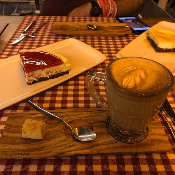 6/20/2019 tarihinde Nazmi A.ziyaretçi tarafından Gattini Bistro Espresso'de çekilen fotoğraf