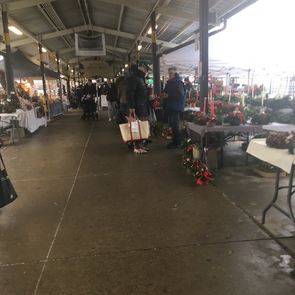 Das Foto wurde bei Ann Arbor Farmers&#39; Market von Jason D. am 12/14/2019 aufgenommen