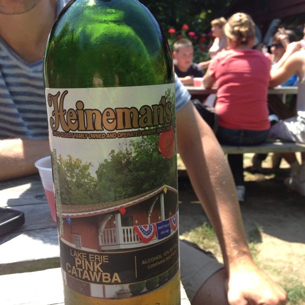 Foto tirada no(a) Heineman&#39;s Winery por Jen B. em 8/16/2014
