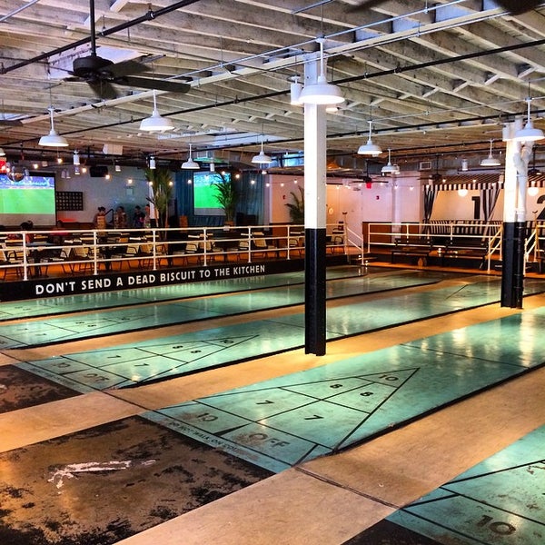The Royal Palms Shuffleboard Club Gowanus 188 tips from 14213 visitors