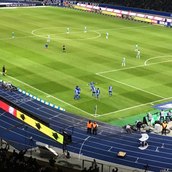 Foto scattata a Hertha BSC Heimspiel da Simónir G. il 2/16/2019