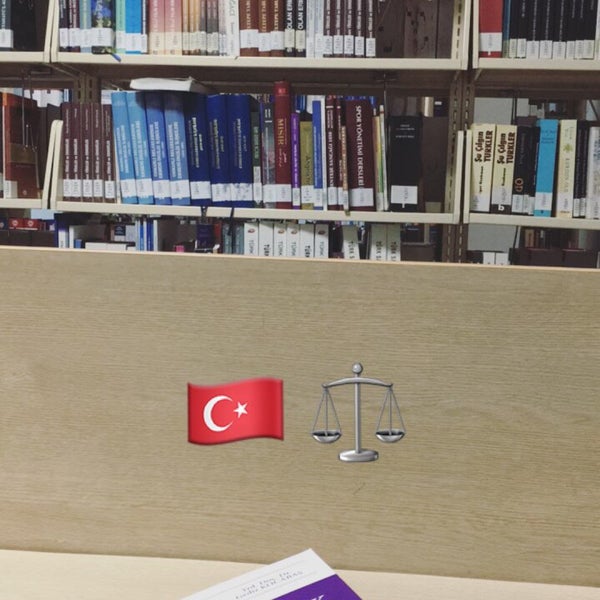 Photo taken at Beykent Üniversitesi Hukuk Fakültesi by Utku Can K. on 11/25/2016