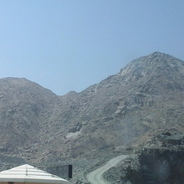 Photo taken at Jabal Tsur by Sudarmadi on 5/1/2014