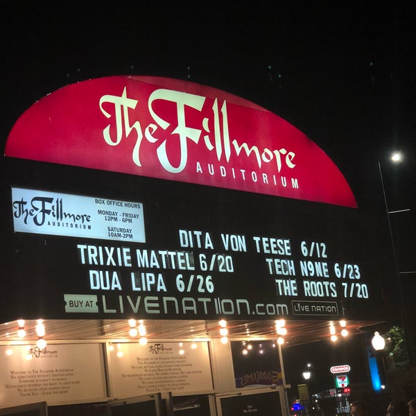Foto tirada no(a) Fillmore Auditorium por Joanna S. em 6/13/2018