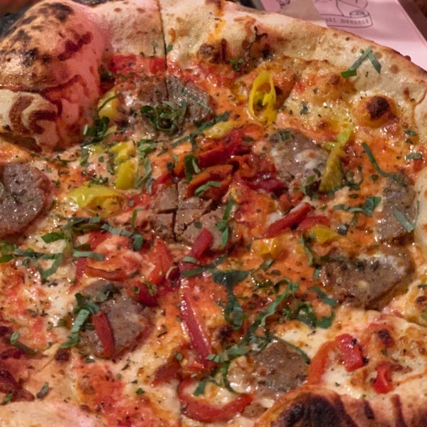 3/9/2019にJoanna S.がLucky Pie Pizza &amp; Tap Houseで撮った写真