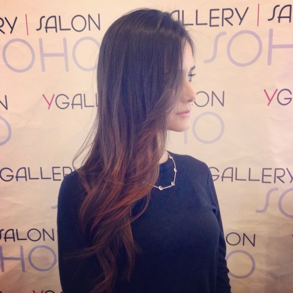 3/30/2014에 Adi N.님이 YGallery Hair Salon Soho에서 찍은 사진