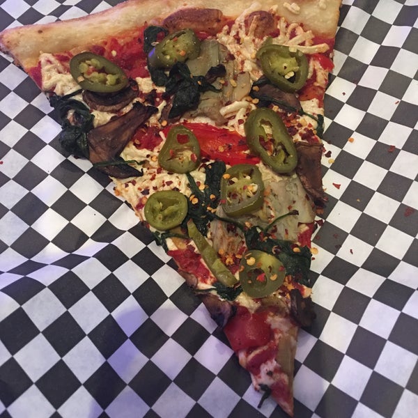 Photo taken at Pop Up Pizza by Natalie T. on 3/4/2017