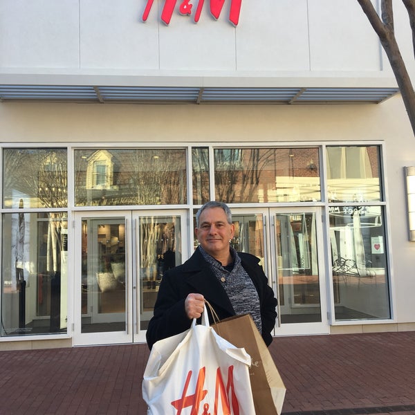 H M Now Closed Stony Point 0 tips