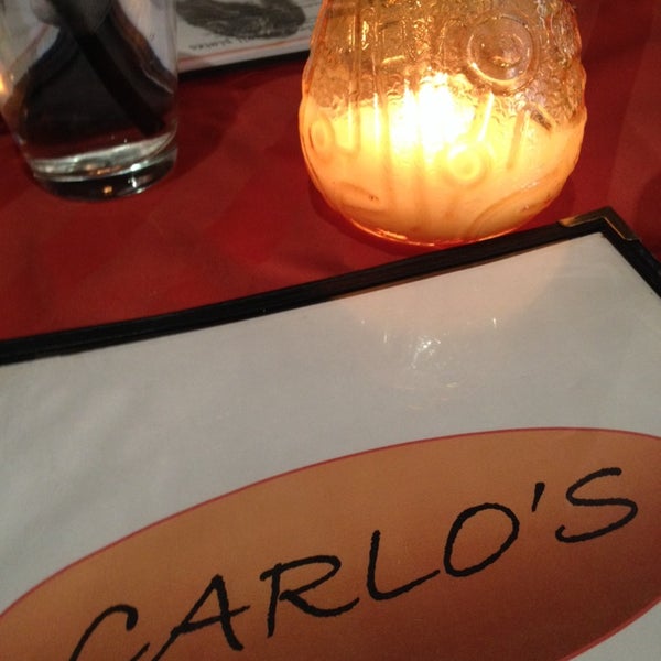 Снимок сделан в Carlo&#39;s Copa Room Italian Restaurant/Catering and Sunday Brunch пользователем Rakiya T. 10/21/2013