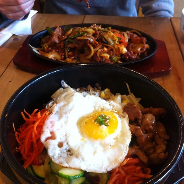 5/10/2014 tarihinde Javier d.ziyaretçi tarafından Chili &amp; Sesame Korean Kitchen'de çekilen fotoğraf