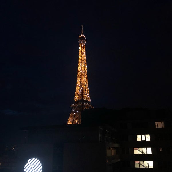 8/12/2018にАнна Н.がHôtel Mercure Paris Centre Tour Eiffelで撮った写真