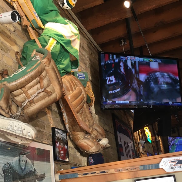 5/26/2019 tarihinde Kevin K.ziyaretçi tarafından Tom Reid&#39;s Hockey City Pub'de çekilen fotoğraf
