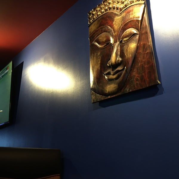 4/6/2018에 Sheila K.님이 Sapphire Asian Cuisine &amp; Lounge에서 찍은 사진