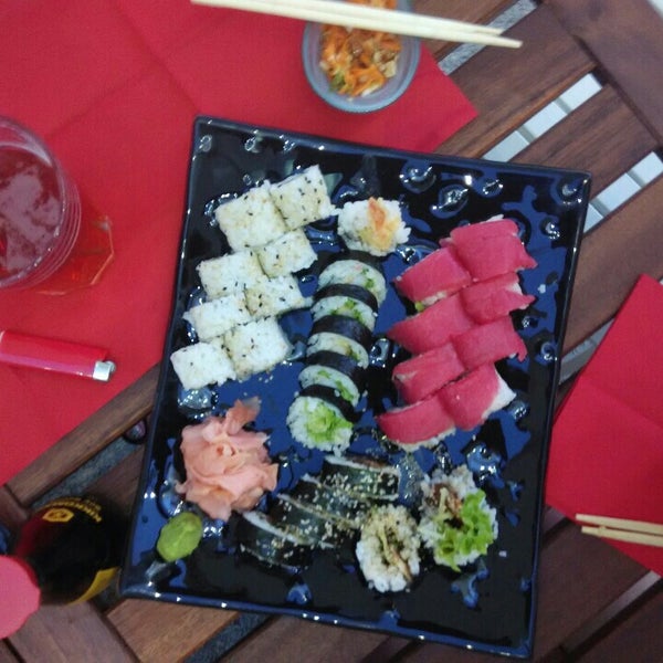 Снимок сделан в PATERA cocktail &amp; sushi bar пользователем Alesia V. 6/6/2015