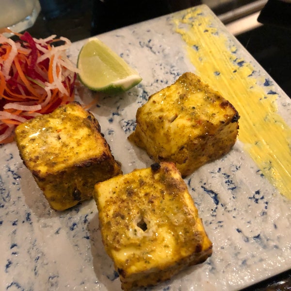 Снимок сделан в Patiala Restaurant пользователем F. 9/27/2019