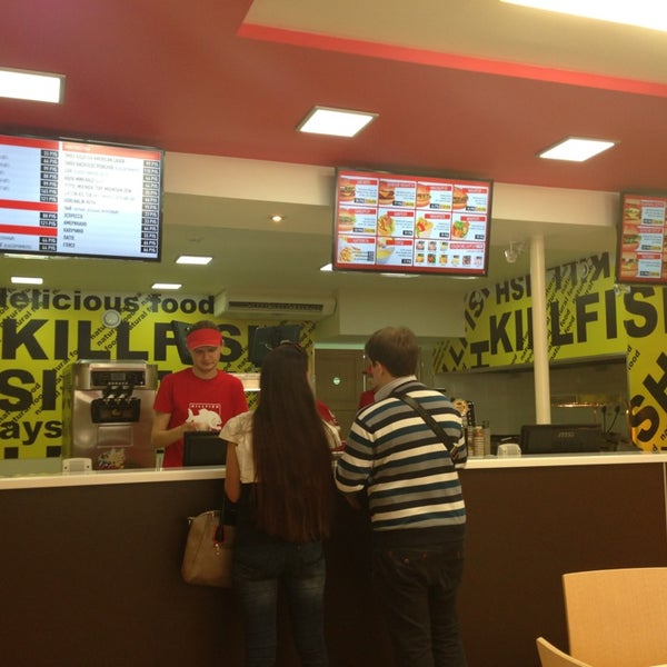 Foto tirada no(a) Killfish Burgers por Dmitry K. em 6/22/2013