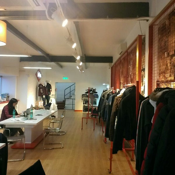 lee cooper showroom near me