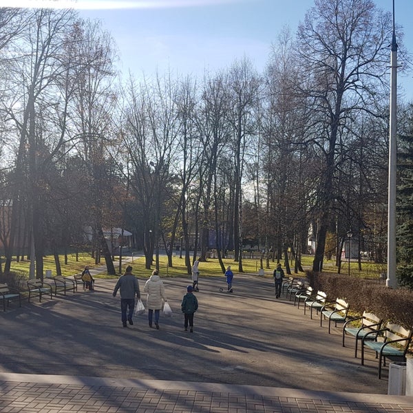 11/8/2017 tarihinde Evgeniy M.ziyaretçi tarafından Парк-отель «Воздвиженское»'de çekilen fotoğraf