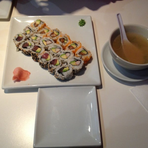 10/10/2013にJeremy W.がEat Sushiで撮った写真
