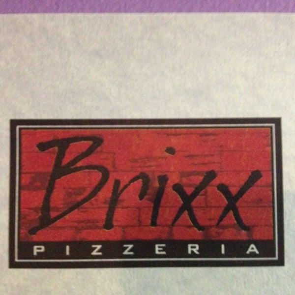 Photo prise au Brixx Pizzeria par Mike H. le10/17/2013