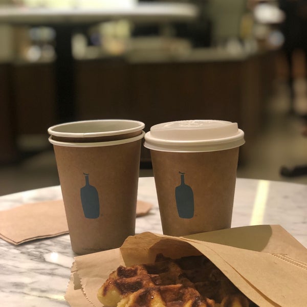 Photo taken at Blue Bottle Coffee by Tammy C. on 12/2/2019