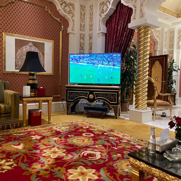 Das Foto wurde bei Waldorf Astoria Jeddah - Qasr Al Sharq von Majed am 12/18/2022 aufgenommen
