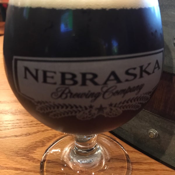 Foto tirada no(a) Nebraska Brewing Company  Brewery &amp; Tap Room por Tony D. em 8/23/2018
