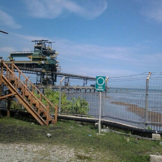 Речной порт. Сандакан. Портовый 22. Морской порт малайзии. 22 порт.