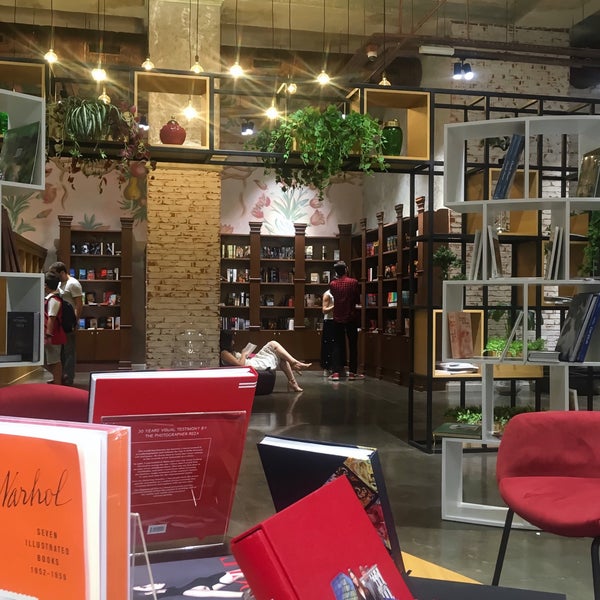 Baku book center. Baku book Center MMC. Baku book House. Дом книги в Баку.