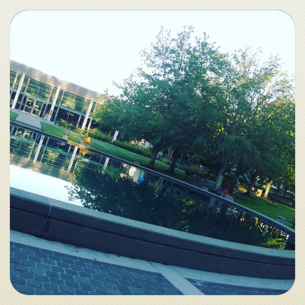Microsoft Fountain (behind Building 9) (Now Closed) Overlake