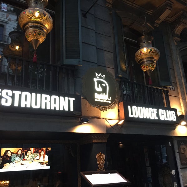 Foto tirada no(a) Elephant Restaurant &amp; Lounge Club por Hennie d. em 7/4/2015