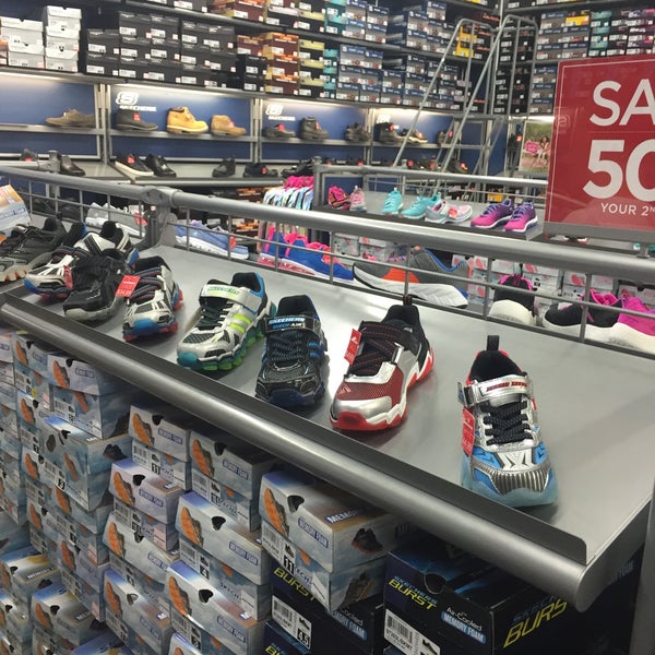 SKECHERS Factory Outlet - Cypress, TX
