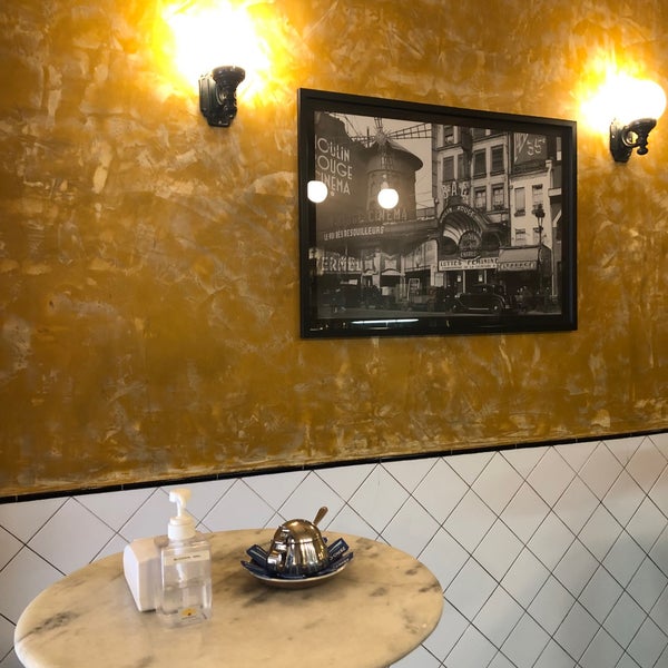 12/13/2023 tarihinde Jairo S.ziyaretçi tarafından Café Martinelli Midi'de çekilen fotoğraf