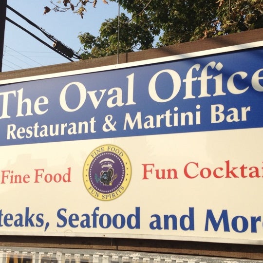 The Oval Office Bistro and Martini Bar 5 tips from 157 visitors