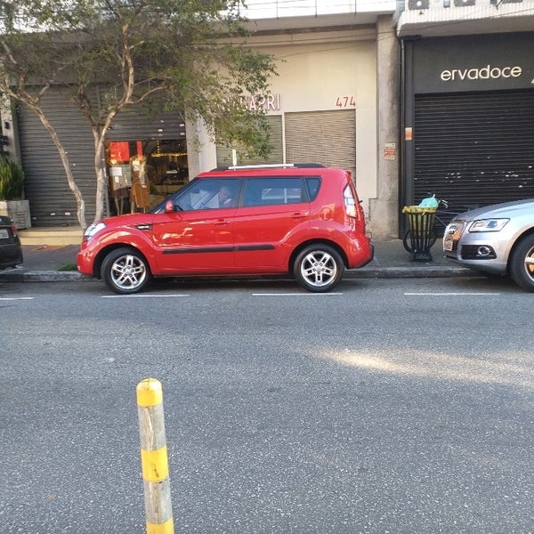 CALÇADOS – Página: 29 – Arezzo João Cachoeira – Itaim Bibi – SP