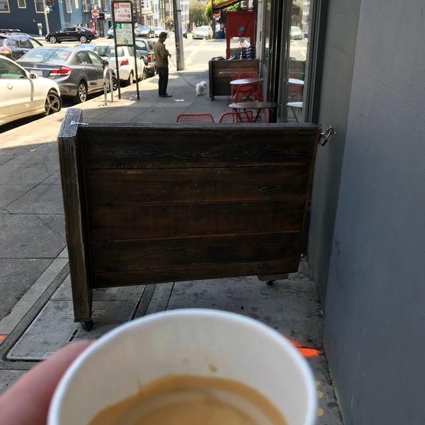 5/22/2018 tarihinde Spencer S.ziyaretçi tarafından Contraband Coffeebar'de çekilen fotoğraf