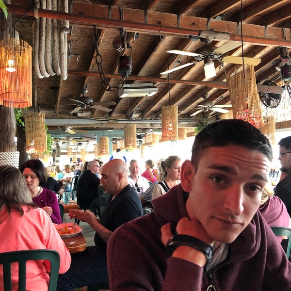 2/9/2020 tarihinde Matthew L.ziyaretçi tarafından Two Friends Patio Restaurant'de çekilen fotoğraf