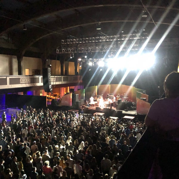 Foto tomada en Shrine Auditorium &amp; Expo Hall  por Matthew L. el 9/28/2019